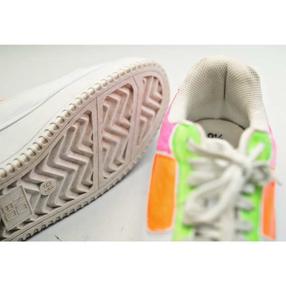 No Boundaries Memory Foam Sneakers Women’s 9.5 Hand-Painted Flower Pop - Picture 4 of 7